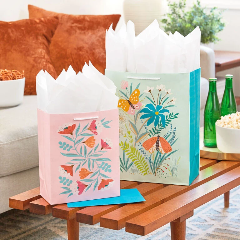 Hallmark Assorted Floral And Solid 8-Pack Medium And Large Gift Bags - Image 2